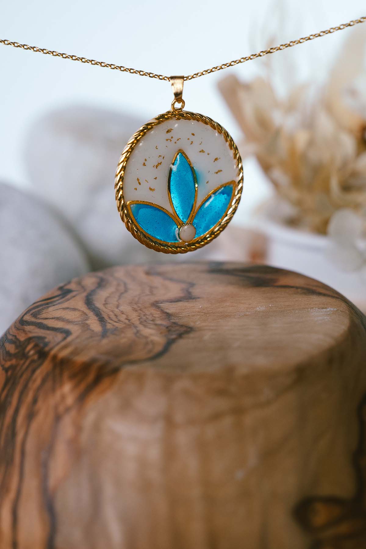 Collier Lotus