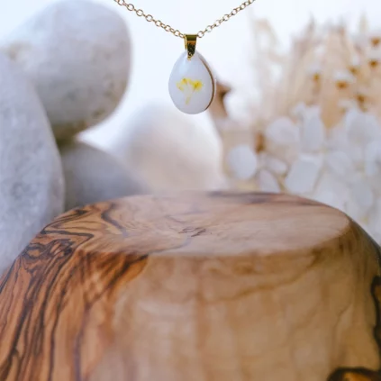 Collier Lila
